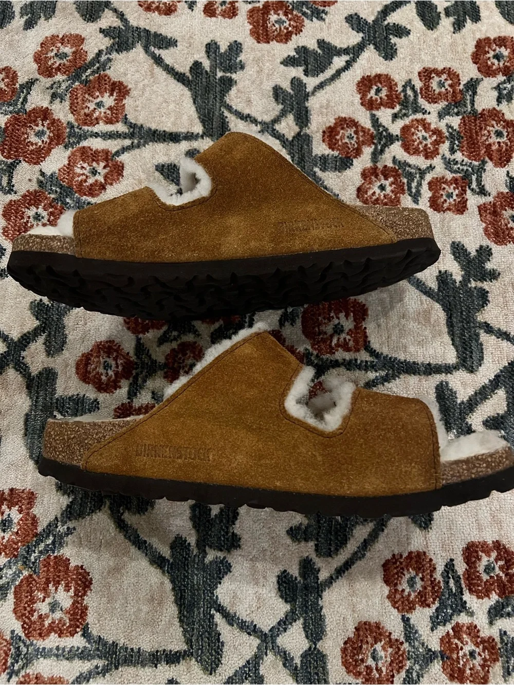 Birkenstock Arizona Shearling sandals women’s size 8